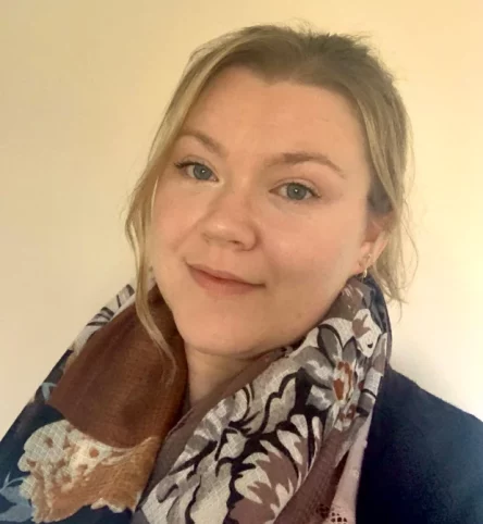 Kate McKenna, a qualified Integrative-Relational counsellor registered with the British Association of Counsellors and Psychotherapists (BACP)